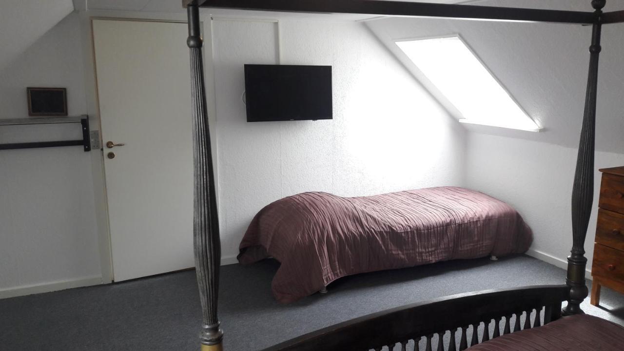 140m2 In *